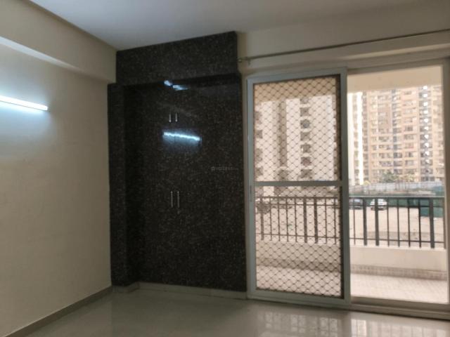 3 BHK Apartment in Noida Extension for rent Greater Noida. The reference number is 18646422