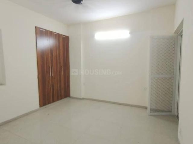 3 BHK Apartment in Noida Extension for rent Greater Noida. The reference number is 18679336