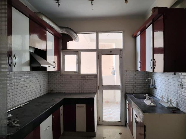 3 BHK Apartment in Noida Extension for rent Greater Noida. The reference number is 18796381