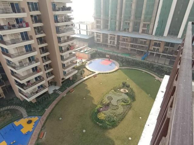 3 BHK Apartment in Noida Extension for rent Greater Noida. The reference number is 18917218