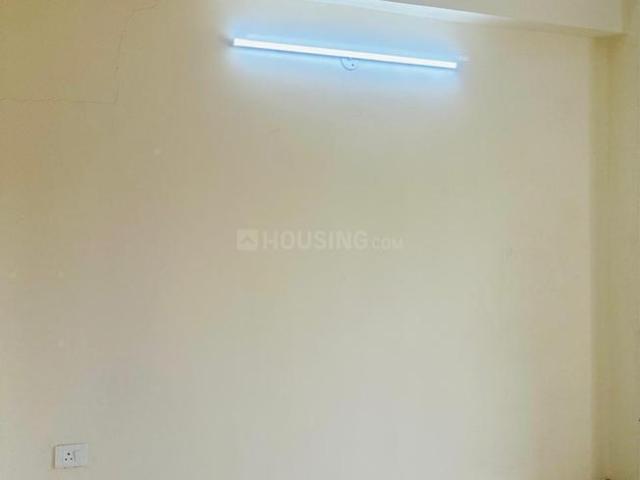 3 BHK Apartment in Noida Extension for rent Greater Noida. The reference number is 18196110