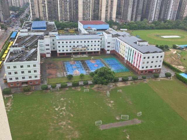 3 BHK Apartment in Noida Extension for rent Greater Noida. The reference number is 18260309