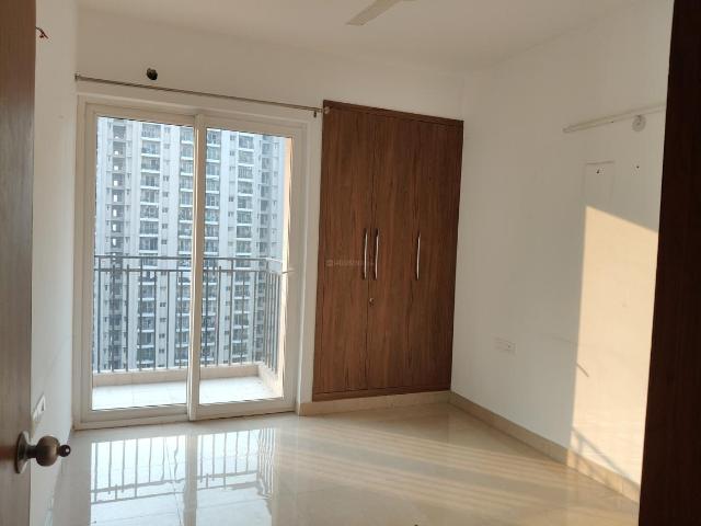3 BHK Apartment in Noida Extension for rent Greater Noida. The reference number is 19637500