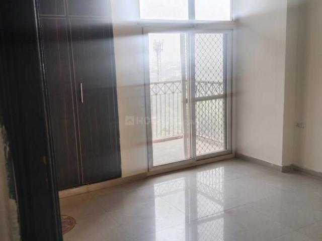 3 BHK Apartment in Noida Extension for rent Greater Noida. The reference number is 19723124