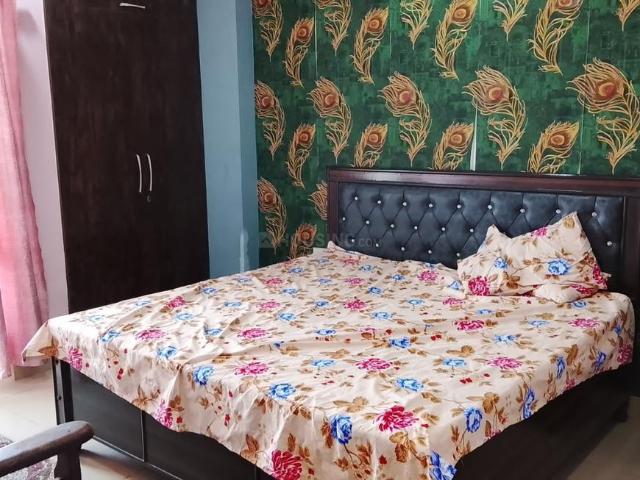 3 BHK Apartment in Noida Extension for rent Greater Noida. The reference number is 19728694