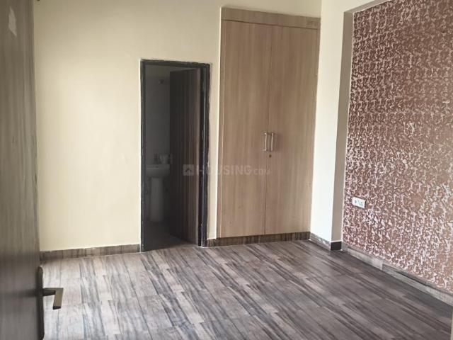 3 BHK Apartment in Noida Extension for rent Greater Noida. The reference number is 19739388