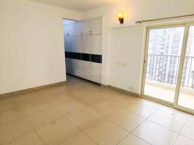 3 BHK Apartment in Noida Extension for rent Greater Noida. The reference number is 19881317
