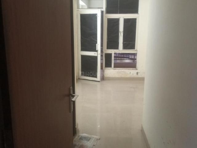 3 BHK Apartment in Noida Extension for rent Greater Noida. The reference number is 19910813