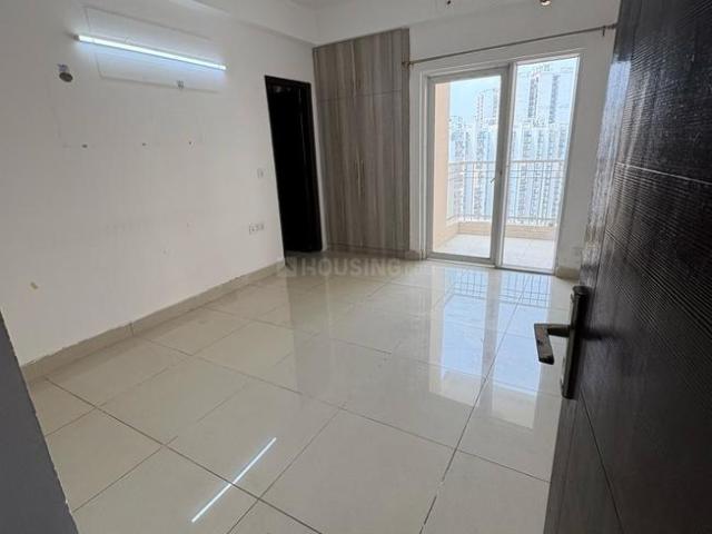 3 BHK Apartment in Noida Extension for rent Greater Noida. The reference number is 19938049