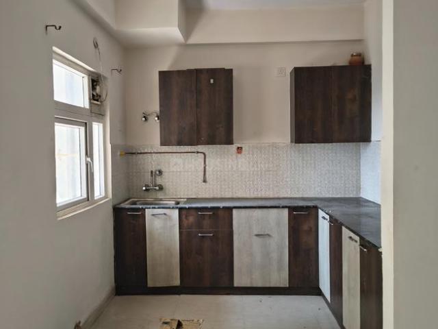 3 BHK Apartment in Noida Extension for rent Greater Noida. The reference number is 19120197