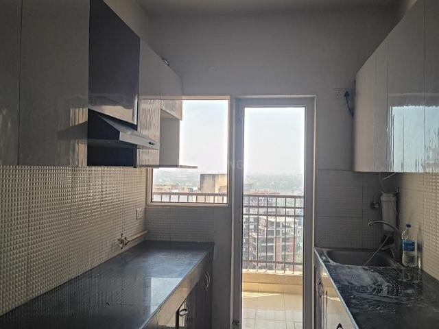 3 BHK Apartment in Noida Extension for rent Greater Noida. The reference number is 19141055