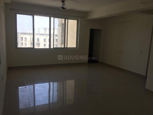 3 BHK Apartment in Noida Extension for rent Greater Noida. The reference number is 19150133