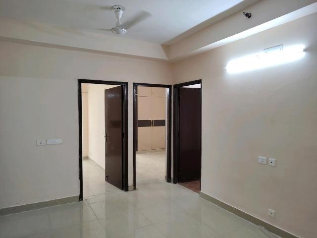 3 BHK Apartment in Noida Extension for rent Greater Noida. The reference number is 20427336