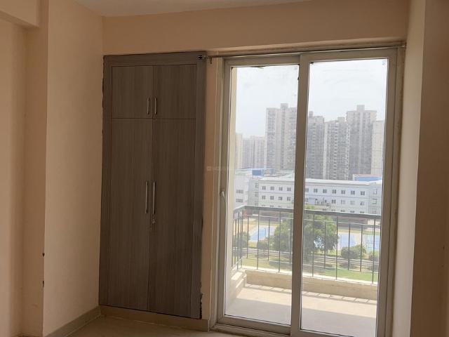 3 BHK Apartment in Noida Extension for rent Greater Noida. The reference number is 20515328
