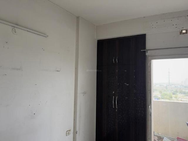 3 BHK Apartment in Noida Extension for rent Greater Noida. The reference number is 20519380