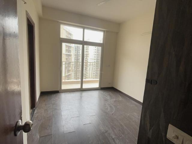 3 BHK Apartment in Noida Extension for rent Greater Noida. The reference number is 20520685