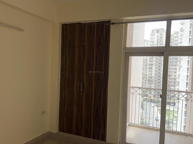 3 BHK Apartment in Noida Extension for rent Greater Noida. The reference number is 20524930