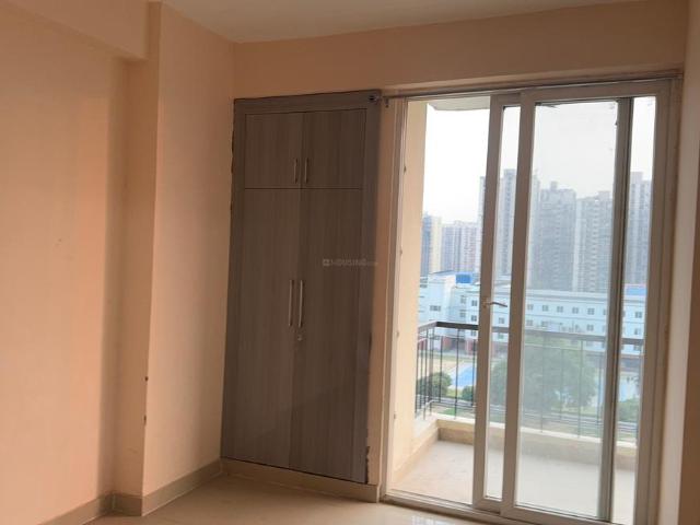 3 BHK Apartment in Noida Extension for rent Greater Noida. The reference number is 20571512