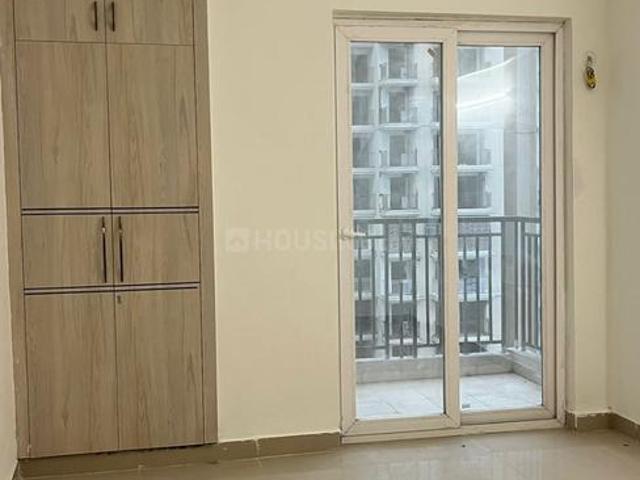 3 BHK Apartment in Noida Extension for rent Greater Noida. The reference number is 20633289
