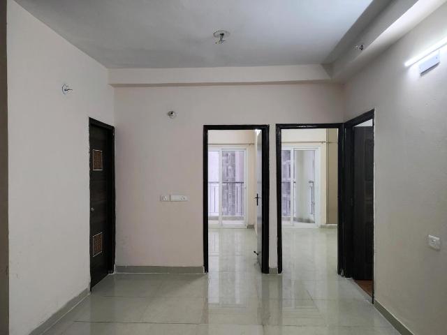3 BHK Apartment in Noida Extension for rent Greater Noida. The reference number is 20641865