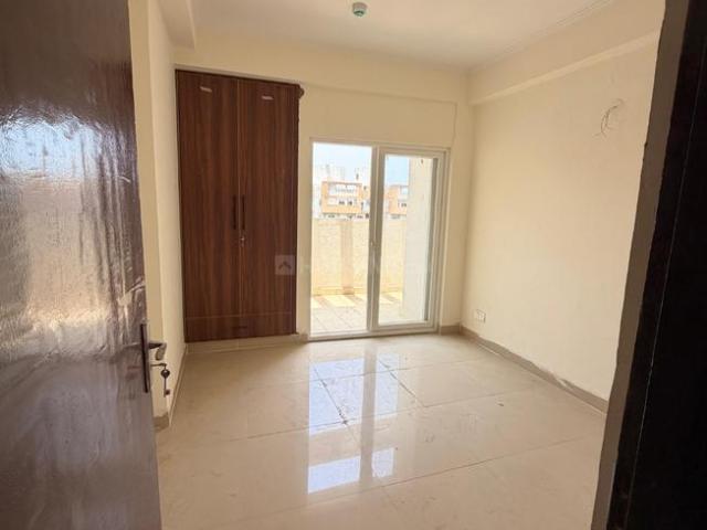 3 BHK Apartment in Noida Extension for rent Greater Noida. The reference number is 20647509