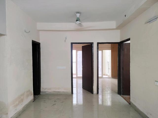 3 BHK Apartment in Noida Extension for rent Greater Noida. The reference number is 20797060