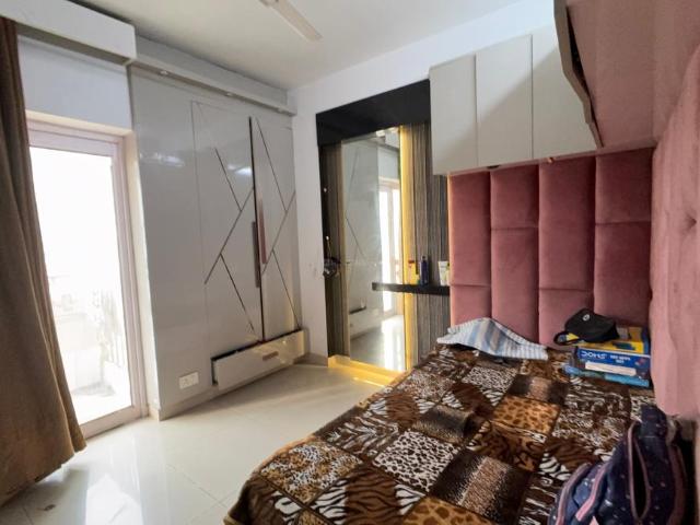3 BHK Apartment in Noida Extension for rent Greater Noida. The reference number is 20929911
