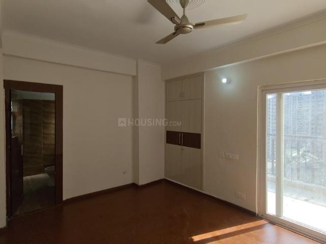 3 BHK Apartment in Noida Extension for rent Greater Noida. The reference number is 20167482