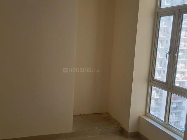 3 BHK Apartment in Noida Extension for rent Greater Noida. The reference number is 20186790