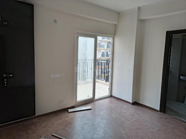 3 BHK Apartment in Noida Extension for rent Greater Noida. The reference number is 20292438