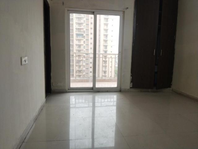 3 BHK Apartment in Noida Extension for rent Greater Noida. The reference number is 20342105
