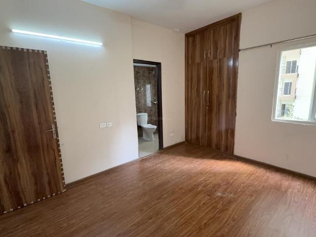 3 BHK Apartment in Noida Extension for rent Greater Noida. The reference number is 20345999
