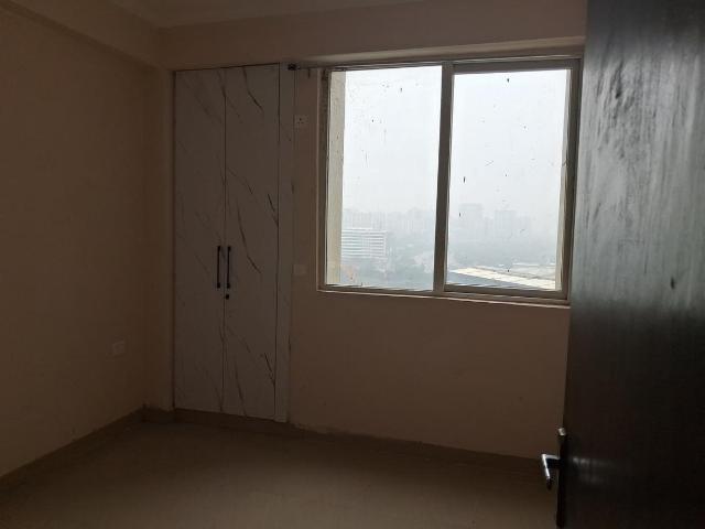 3 BHK Apartment in Noida Extension for rent Greater Noida. The reference number is 21000860