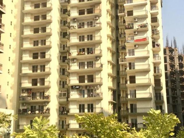 3 BHK Apartment in Noida Extension for rent Greater Noida. The reference number is 7597334