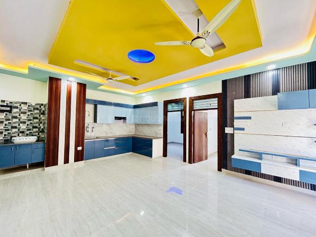 3 BHK Apartment in Lal Kuan for resale Ghaziabad. The reference number is 16873583