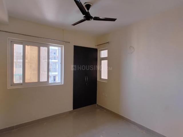 3 BHK Apartment in Noida Extension for resale Greater Noida. The reference number is 17881348
