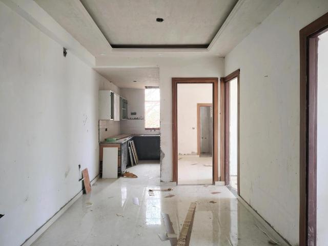 3 BHK Apartment in Noida Extension for resale Greater Noida. The reference number is 18329612