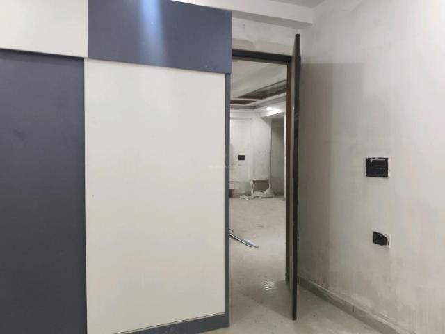 3 BHK Apartment in Noida Extension for resale Greater Noida. The reference number is 18603547