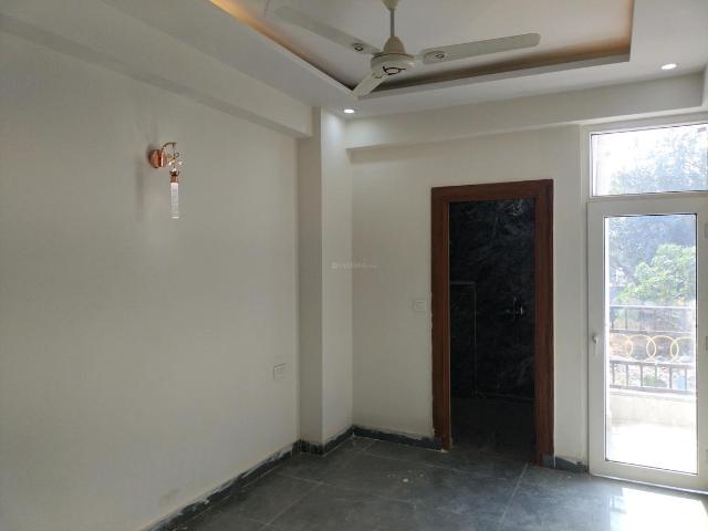 3 BHK Apartment in Noida Extension for resale Greater Noida. The reference number is 18946240