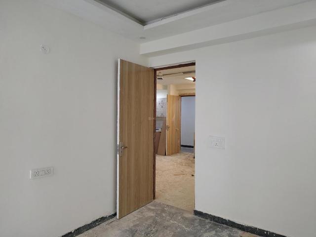 3 BHK Apartment in Noida Extension for resale Greater Noida. The reference number is 19161064