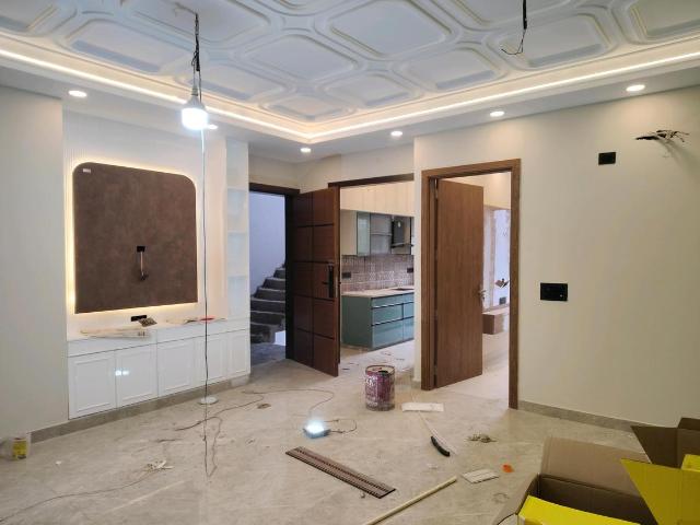 3 BHK Apartment in Noida Extension for resale Greater Noida. The reference number is 19139458