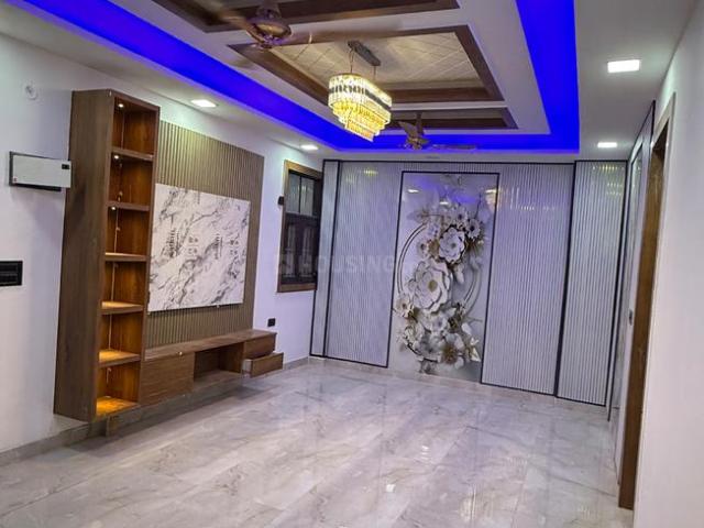 3 BHK Apartment in Noida Extension for resale Greater Noida. The reference number is 19257110