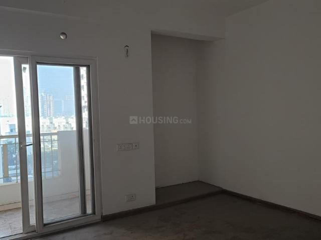 3 BHK Apartment in Noida Extension for resale Greater Noida. The reference number is 19273407