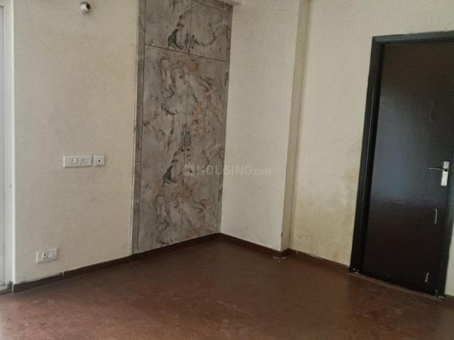 3 BHK Apartment in Noida Extension for resale Greater Noida. The reference number is 19461489