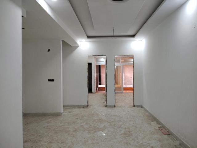 3 BHK Apartment in Noida Extension for resale Greater Noida. The reference number is 19467469