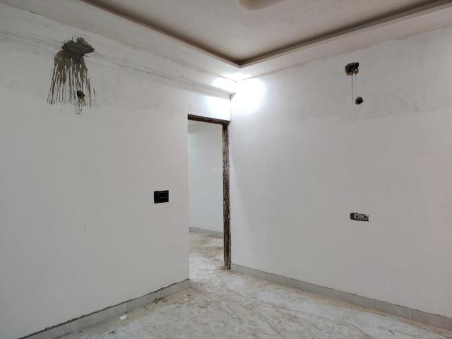 3 BHK Apartment in Noida Extension for resale Greater Noida. The reference number is 19467437