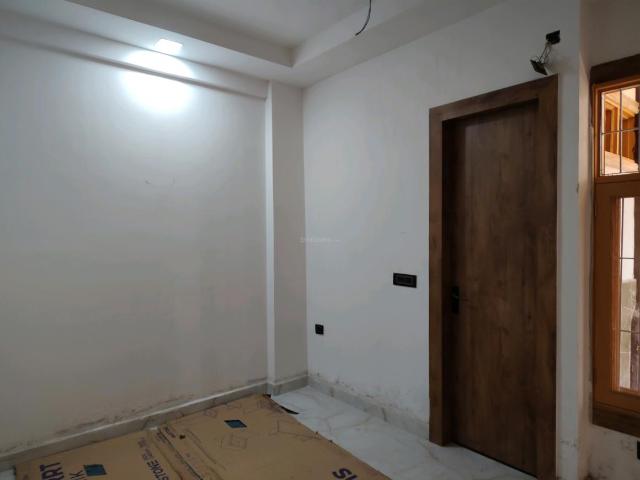 3 BHK Apartment in Noida Extension for resale Greater Noida. The reference number is 19474177
