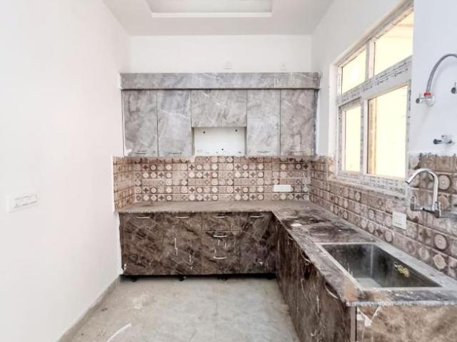 3 BHK Apartment in Noida Extension for resale Greater Noida. The reference number is 19503647