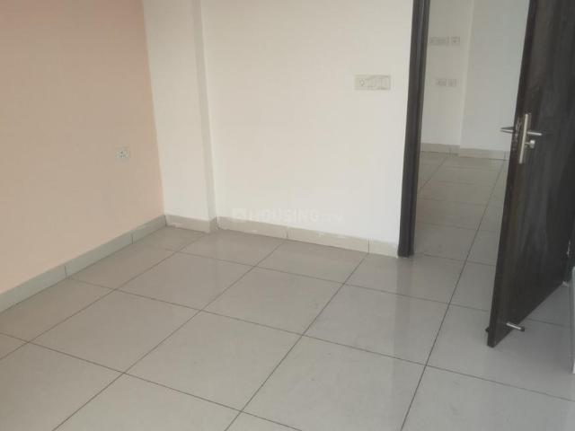 3 BHK Apartment in Noida Extension for resale Greater Noida. The reference number is 19515300