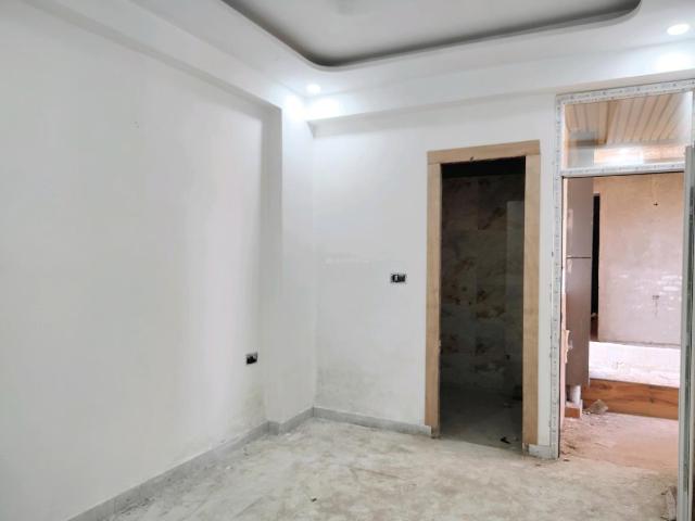 3 BHK Apartment in Noida Extension for resale Greater Noida. The reference number is 19534026